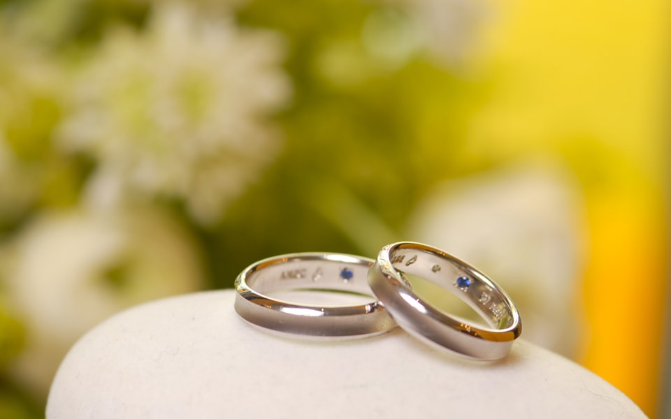 結婚指輪の刻印はどうする？ 知っておきたい事例4選
