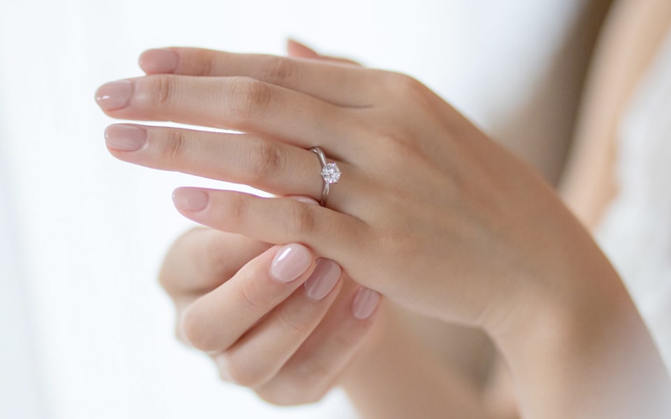 婚約指輪はサイズ直しできる？ サイズ直しの際の注意点とは