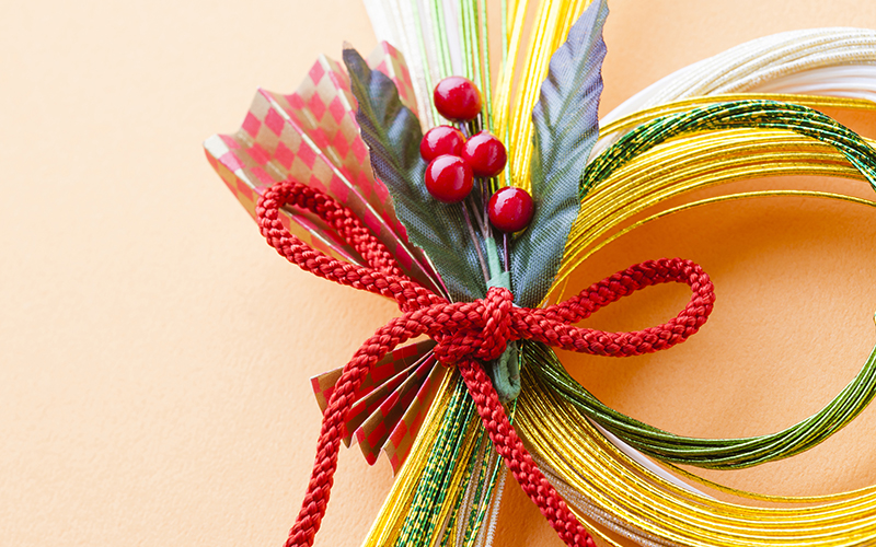 結納とは？顔合わせとの違いや準備、費用相場もわかりやすく解説