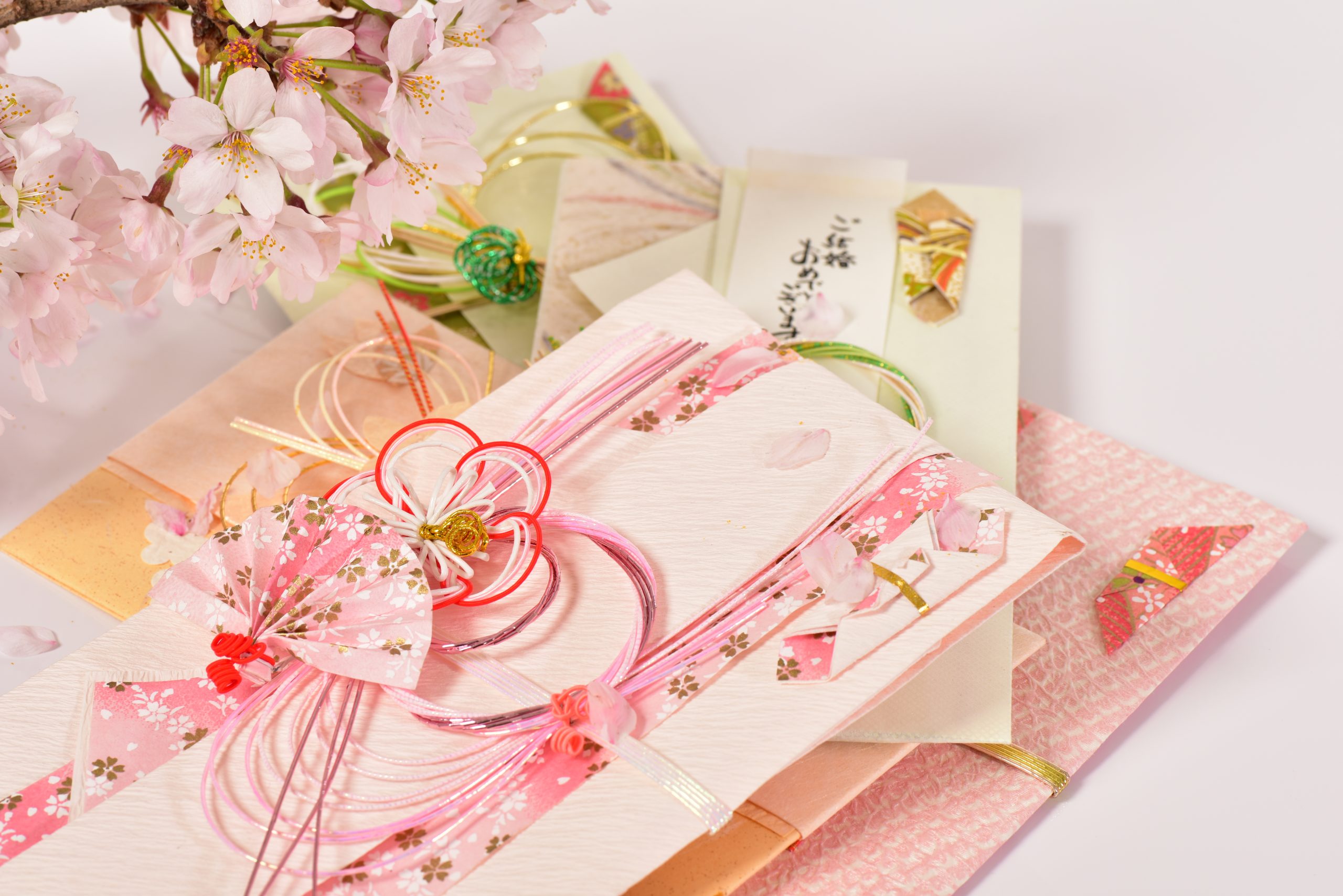 結婚式ご祝儀袋の正しい選び方｜金額別・表書きマナーを解説