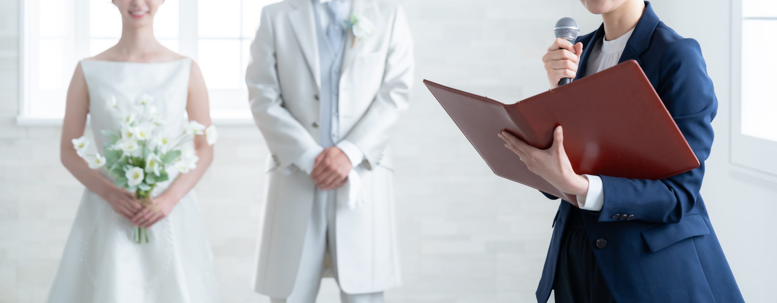 結婚式電報の文例集｜お祝いの気持ちを伝えるメッセージと送り方