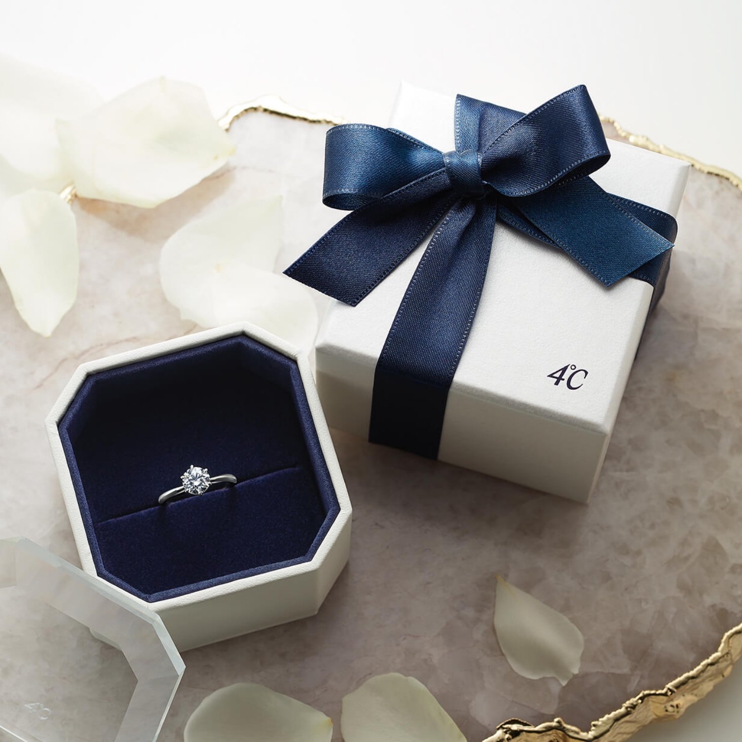 永遠の輝きを守りつづける、４℃の約束