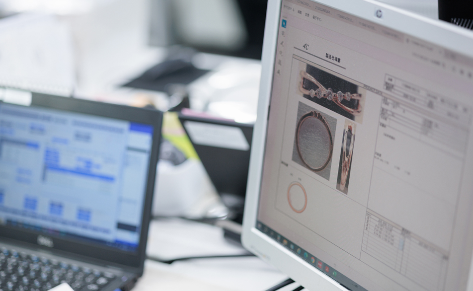 確かな品質を支えるのは、科学の目を取り入れた４℃だけの検品・品質管理システム