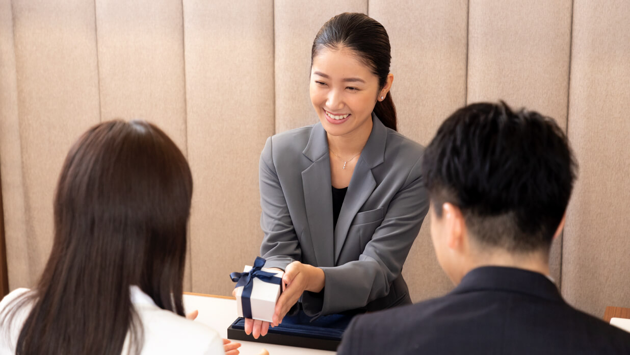 おふたりの生涯に寄り添う温かなサービスと永久保証